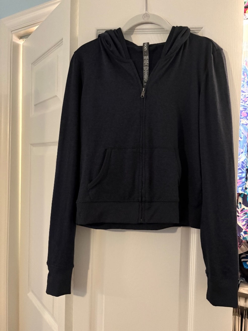 Vuori L fitted zip up like new